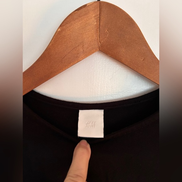 Women’s Black H&M Sheer Puff Sleeve Top Size Small - Picture 3 of 7